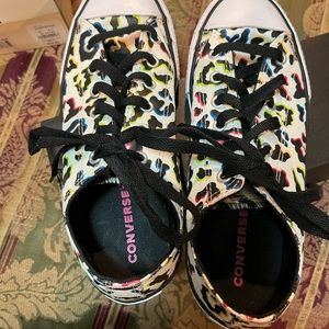 Converse multi colored tennis shoes. Sz 5 junior, women 8